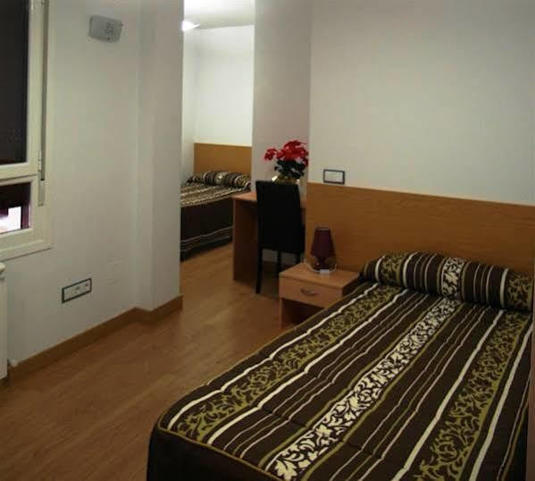 Hostal Don Rodrigo Zamora Exterior photo